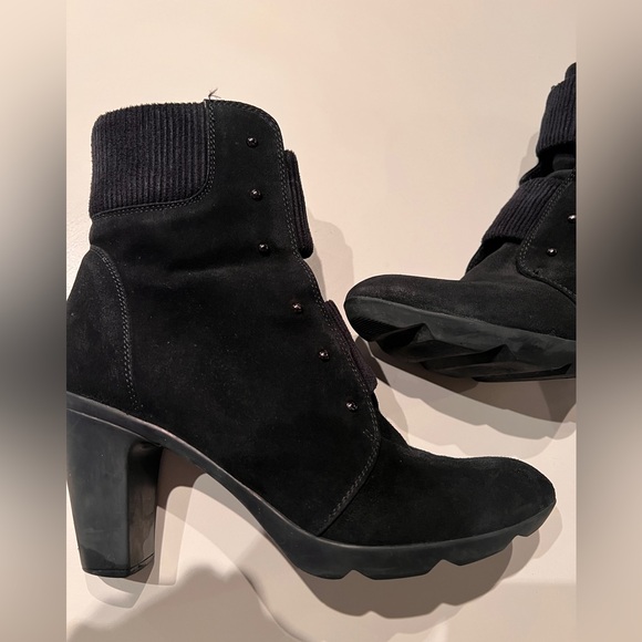 Aquatalia Suede Ankle Boots - Picture 4 of 8